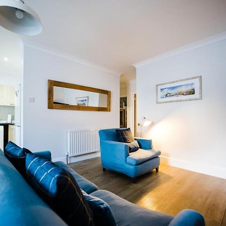 Flat 1 Flint House Tenby - 2 Bedroom - Garden - Dog Friendly Exterior photo